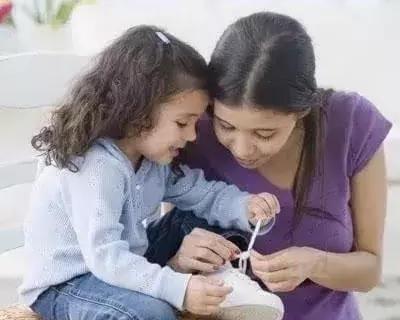 孩子对妈妈说：“妈妈我不会”，聪明的妈妈要学会这样做