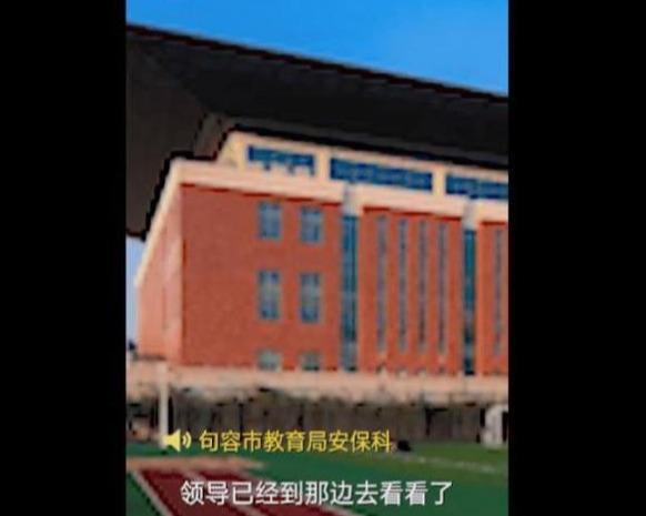 9岁男童从17楼跳下，留下遗书：“奶奶，我把学校的玻璃撞坏了”