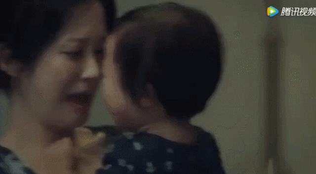 娃睡觉后，大部分妈妈都会干的一件事，你中招了吗？