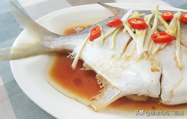 春季补钙，怎么能少得了鱼？清蒸鲳鱼，肉嫩刺少，特别适合孩子吃