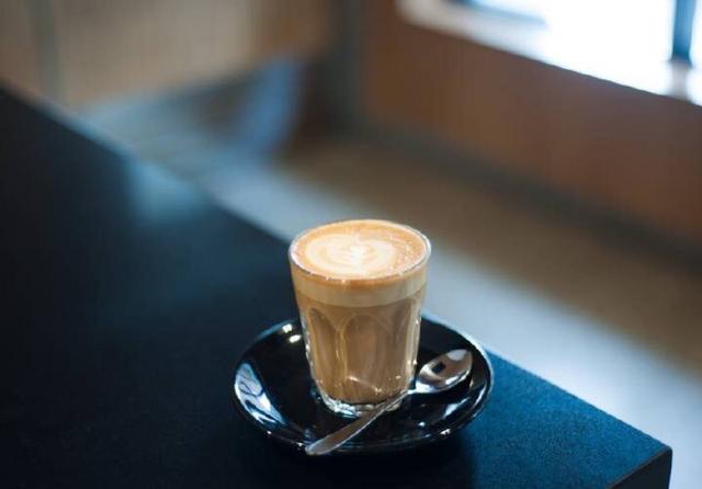 血糖高别吃糖就行了？别大意，这7类饮食都要注意