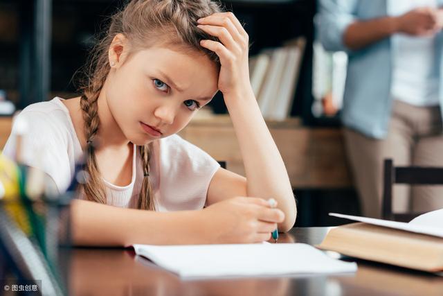孩子哭诉名字太难写, 将近一百笔, 网友: 其实是父母没文化