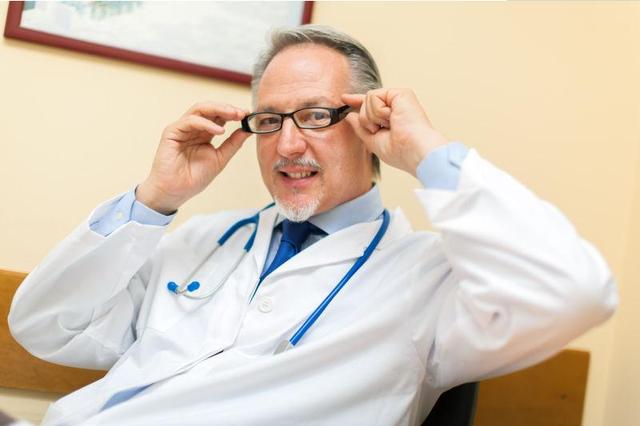 医生都劝不了，最后还是丈夫表示理解，产妇才愿进产房