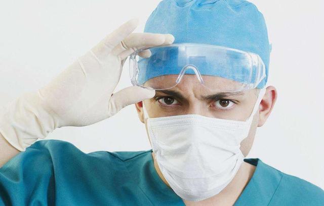 医生都劝不了，最后还是丈夫表示理解，产妇才愿进产房