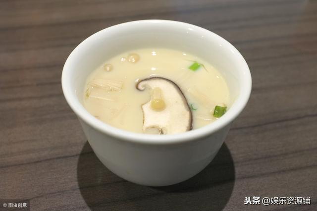 给大家推荐一款宝宝辅食—百香果蒸蛋，满满的一颗维生素C！