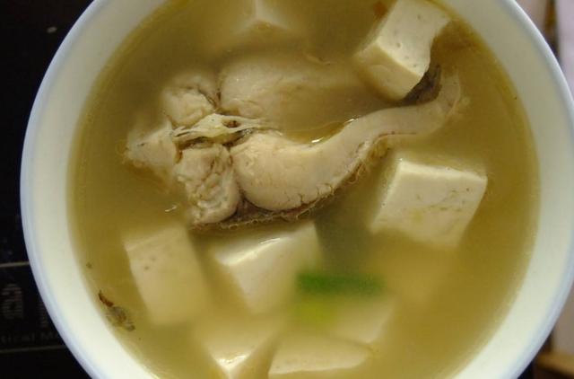 家里经济条件再不好，也要多给孩子吃这3种食物，有利于身高发育