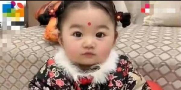 把女儿送到乡下姥姥家，几天后再见到孩子，妈妈无法淡定