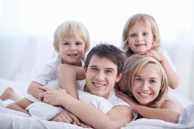 爸爸对孩子的爱就是爱孩子妈妈，妈妈对孩子的爱就是欣赏孩子爸爸