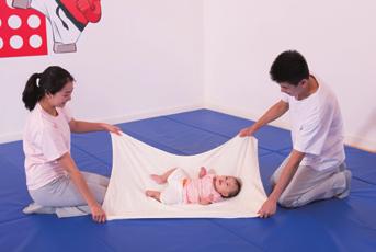 这6个适合陪3岁前孩子玩的游戏，增进亲子感情，促进宝宝大脑发育