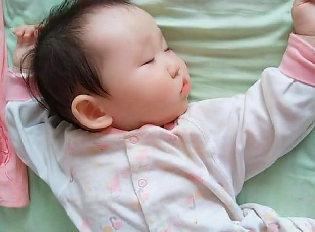 经验之谈：新生儿福相长什么样？若你家宝宝都有，妈妈偷着乐吧！