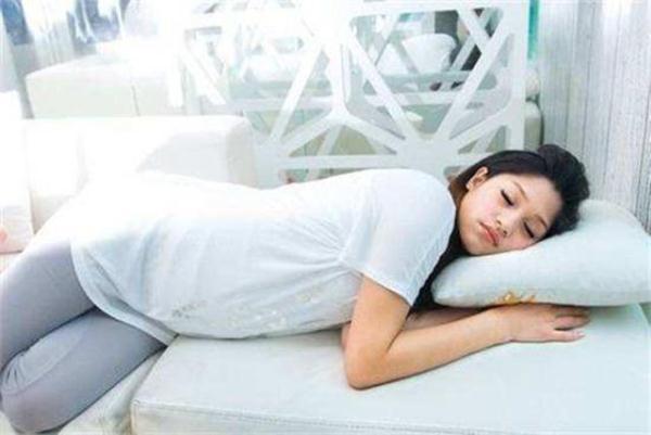 10个孕妇9个多梦，剩1个做噩梦！如何应对孕期多梦？