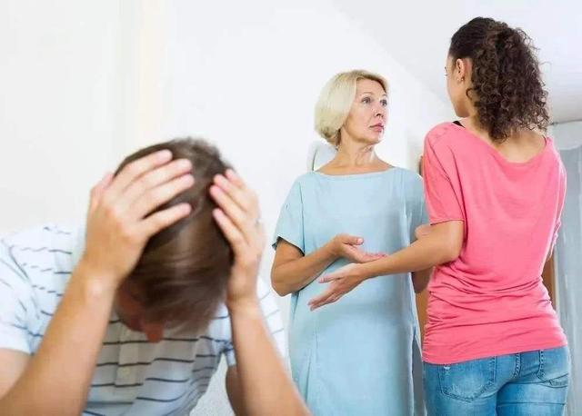 婴幼儿护理丨小孩多大需要穿小内内？