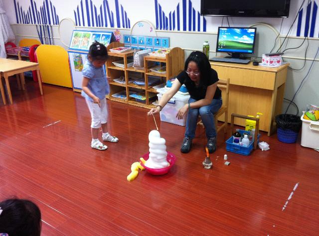 让孩子过早做这4件事，是很多家长的通病，却不知对孩子有害无益