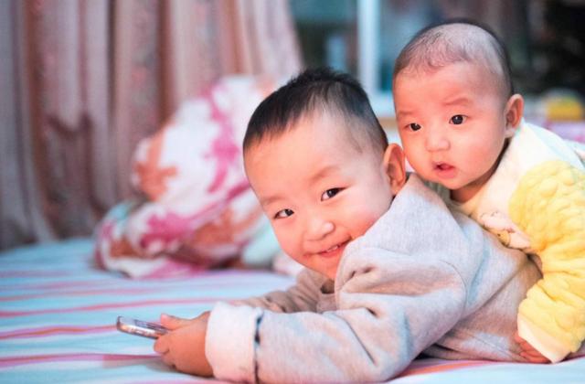 一儿一女财产会平分吗?父母这三种“伪平分”,还不如当个守财奴