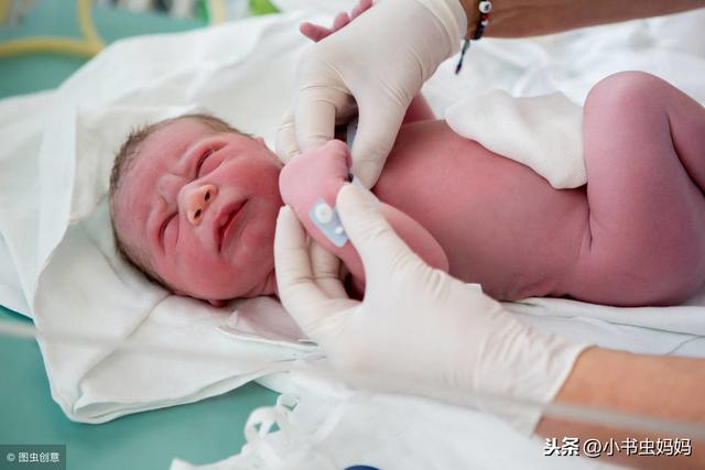 见证新生儿诞生时刻：宝宝和妈妈要经历什么？如何认识自己的宝宝