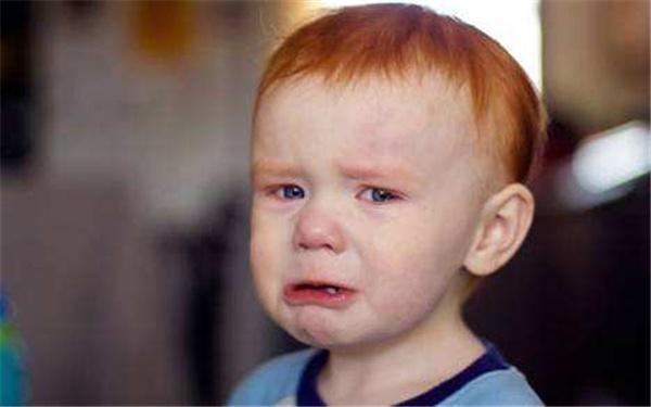 孩子独处一分钟会发生什么?这画面,真是让人哭笑不得