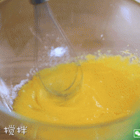 没有烤箱想做蒸蛋糕，怎么办？只需要一个电饭煲就可以搞定！