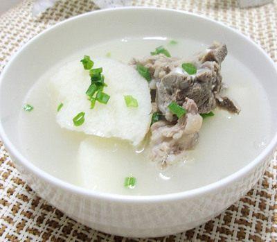 宝宝盗汗、流汗不止，这五个食疗做汤做粥，每碗都是止汗的好方法