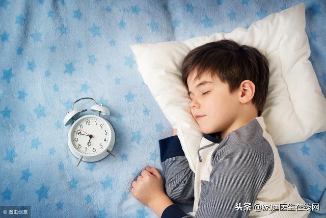 小儿睡觉呼吸声重，是生病了吗？不排除是这5个原因