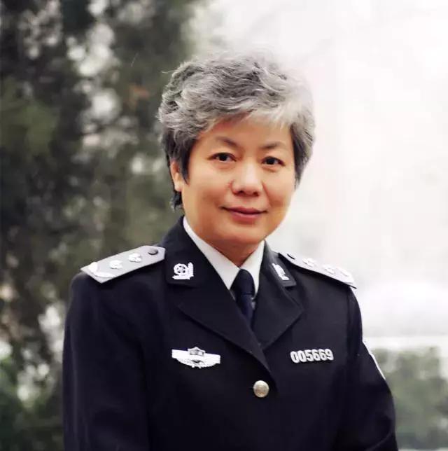 如果我的孩子被打了，我该怎么做？