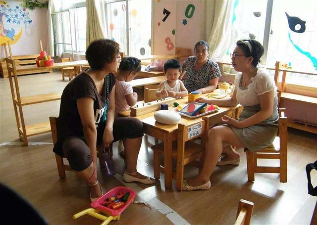 要是担心宝宝在幼儿园受欺负，家长要学会“绝招”，个个很管用