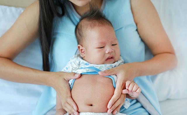 自从有了宝宝，每天都在“等屎”，当妈的都懂这种感受