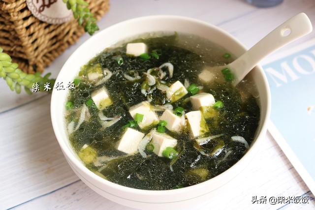 这三样做成汤,多给孩子喝,补钙长得快,提高免疫力,比骨汤强!