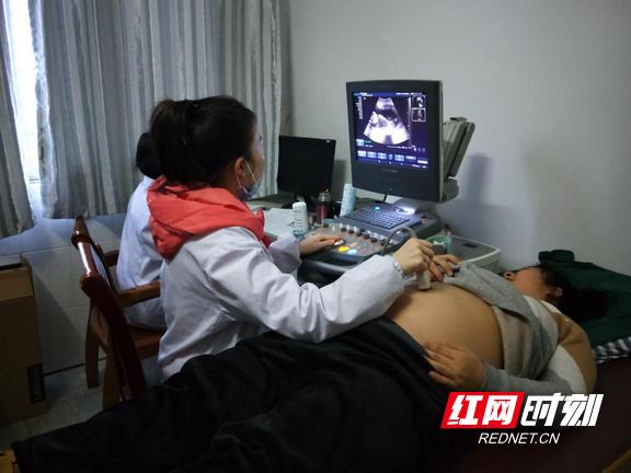 岳阳楼区开展孕产妇集中高危筛查活动
