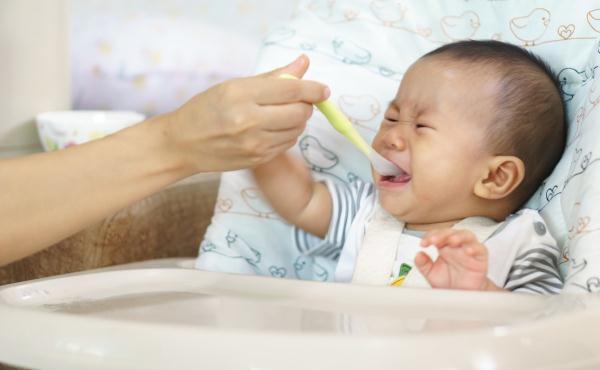 宝妈给宝宝要断奶也要讲究方式和方法，聪明的妈妈都知道的这些事