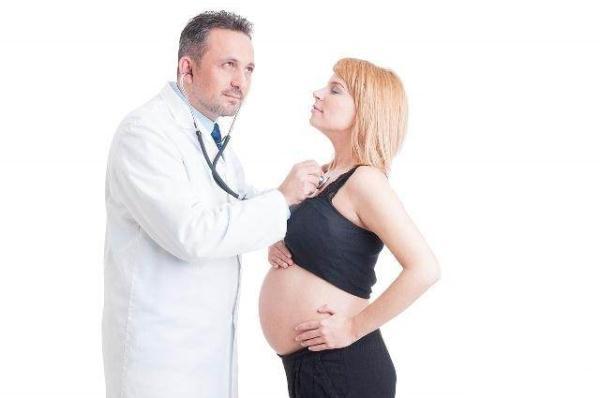 顺产还是剖腹产？有三种情况的孕妇，剖比顺更安全