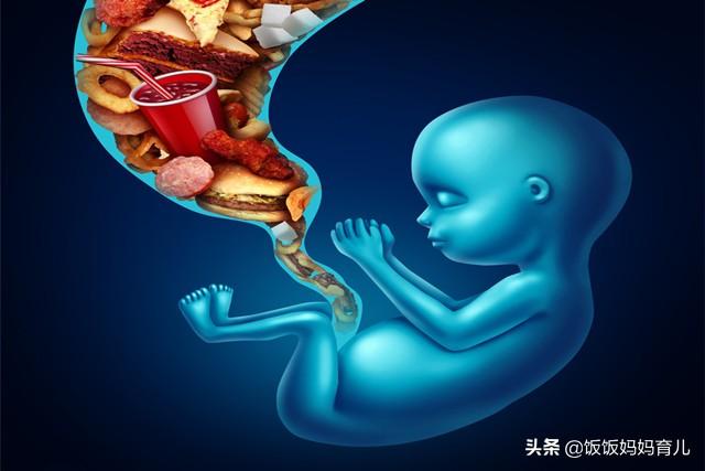 为何有的宝宝一出生头发就浓密，有的则很稀疏？离不开这2种原因