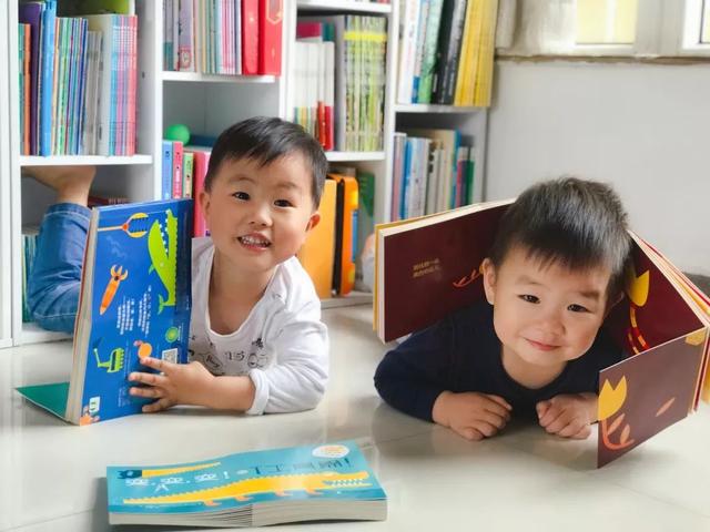 创意变变变，自带魔法的翻翻书，把阅读变成了好玩的游戏
