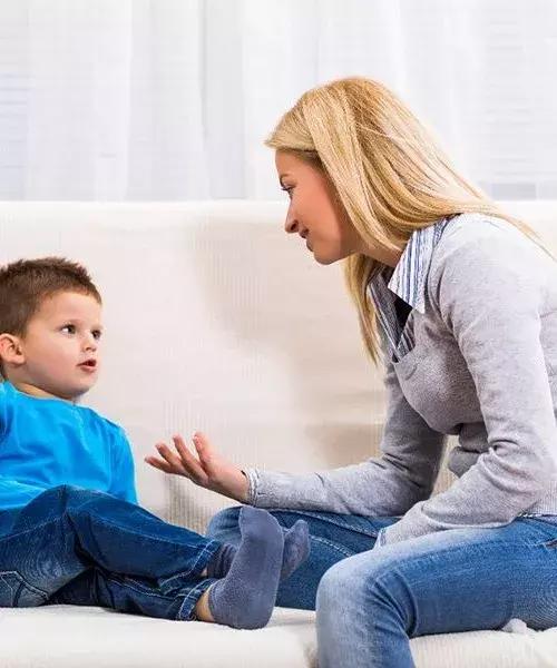孩子打人咬人，父母怎么管才合理有效？