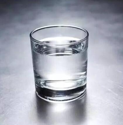 如何提醒他人一杯透明液体有毒?孩子们的答案,太惊艳