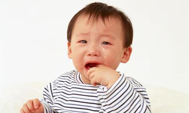 为什么孩子哭泣时总喜欢喊妈妈？难道是天生的直觉？答案暖哭！