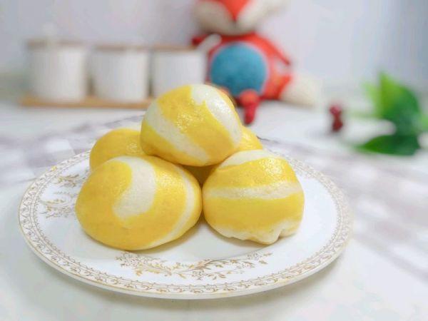 双色奶香小馒头：宝宝辅食营养食谱菜谱