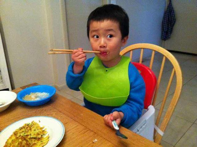 老人带娃：清明过后有4不吃，否则孩子脾虚又积食，个子也不长！