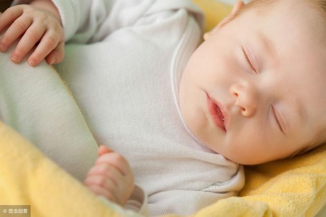 3个月宝宝睡觉老是摇头，预示有异常问题吗？看看科学解释是什么