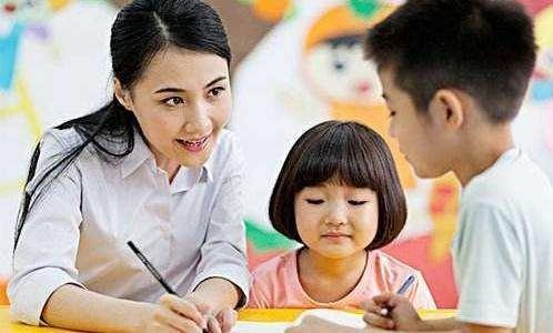 孩子在学校的这几个表现，往往是因为自卑，希望你的孩子没中