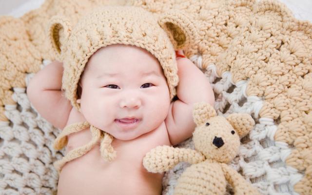 ＂妈妈,给我10块钱行吗＂，孩子情商高低，取决于妈妈的做法