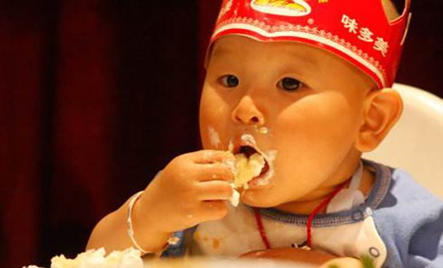 ?孩子生日就要大摆筵席？打肿脸充胖子的生日宴，不要也罢