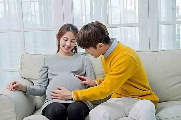 孕妈身体出现这几种异常，不用急着去医院，是胎儿送给妈妈的礼物