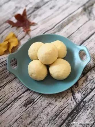 它是“天然黄体酮”，孕妇隔三差五吃，散乳通结，胎儿健康发育