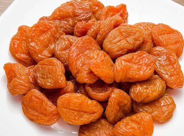这几种零食家长可以常让孩子吃，有利孩子身高发育，还能增强体质