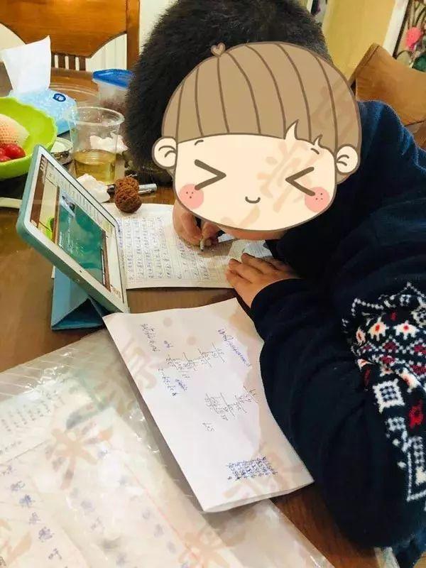 杭州家长最近全在晒“偷拍照”！