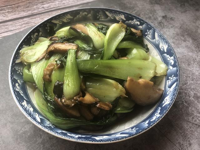 这两种食材一起炒，不仅味道好，而且孩子吃了补钙又补脑！