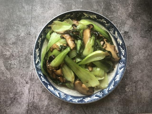 这两种食材一起炒，不仅味道好，而且孩子吃了补钙又补脑！
