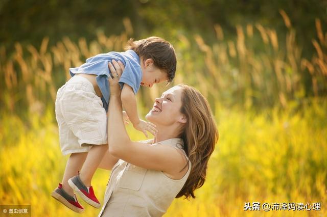 “为啥你能叫爸爸的名字，我不能叫”，当心你的回答引来大麻烦