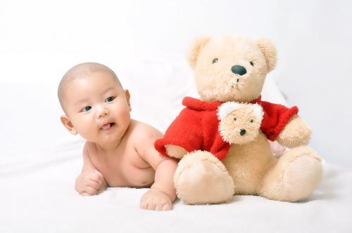 比邻居家的孩子矮，1岁宝宝发育是否达标，宝妈对照下