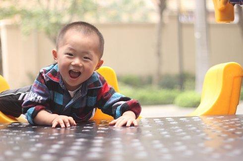 孩子出不出色和爸爸性格有关，遇上这种爸爸，孩子一生受益